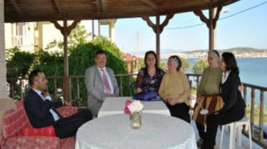 Ayvalık İl&ccedil;e Milli Eğitim&rsquo;den Vefalı Ziyaret