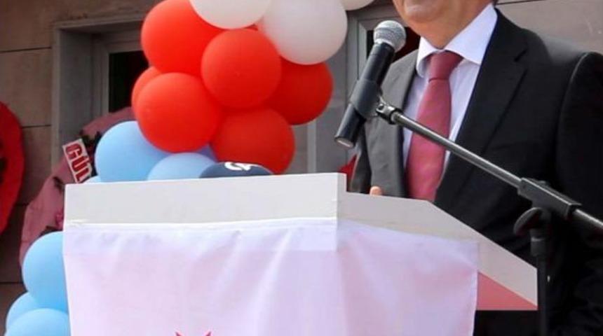 M&uuml;ezzinoğlu: Doktor Eksikliğiniz Giderilmesi I&ccedil;in Elimizden Geleni Yapıyoruz
