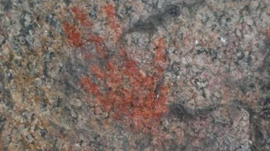 Taş Devrine Ait D&uuml;ğ&uuml;n Resimleri Bulundu