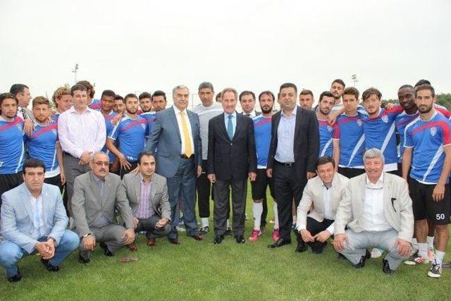 Ertuğrul Günay’dan Bucaspor’a Ziyaret