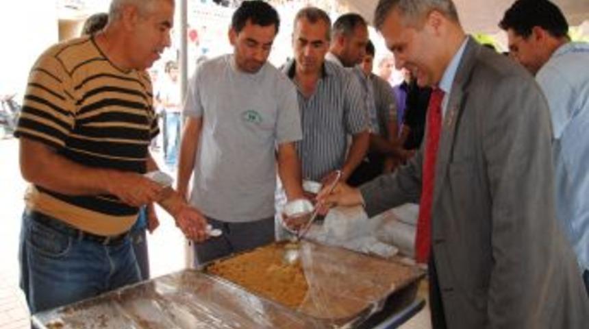 THK, Hava Şehitleri I&ccedil;in Bin Kase Helva Dağıttı