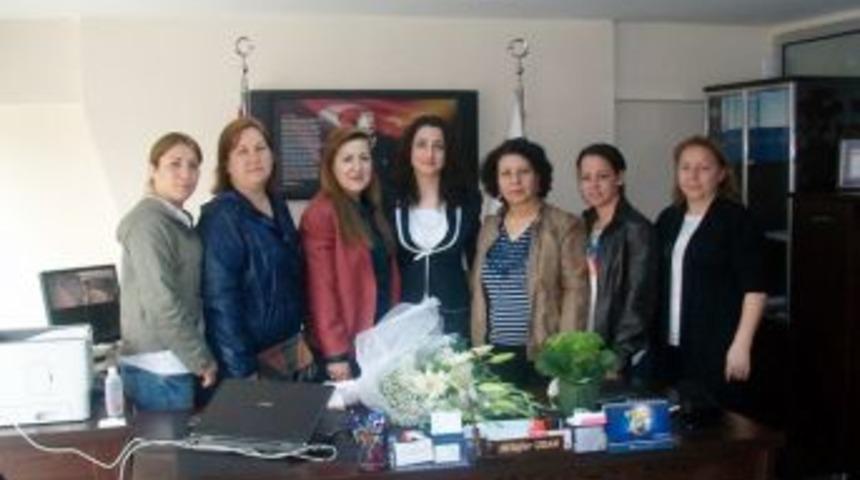 T&uuml;rk Anneler derneğinden SGK m&uuml;d&uuml;r&uuml;ne ziyaret