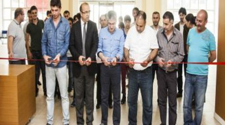 'İstisna' Resim Sergisi A&ccedil;ıldı