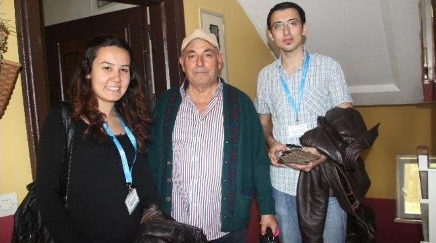 Kapı Kapı Dolaşıp Geri D&ouml;n&uuml;ş&uuml;m&uuml; Anlatıyorlar