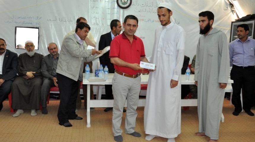 &Ccedil;adır Kentteki Suriyeliler Kur'&acirc;n&ndash;ı Ker&icirc;m'i G&uuml;zel Okumak I&ccedil;in Yarıştı