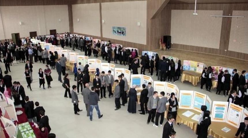 Bilim Fuarı Sergisi K&uuml;lt&uuml;r Merkezi&rsquo;nde A&ccedil;ıldı