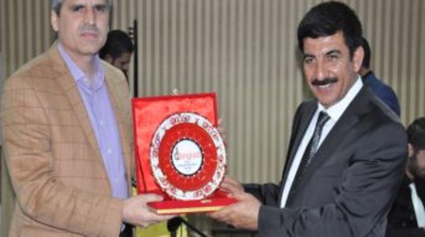 Reşit Muhtar, Bing&ouml;l'de Sevenleri Ile Buluştu