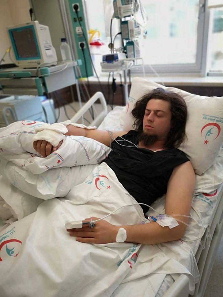 Aref'in el konulan kaplanı Antalya'da hayvanat bahçesinde  G1