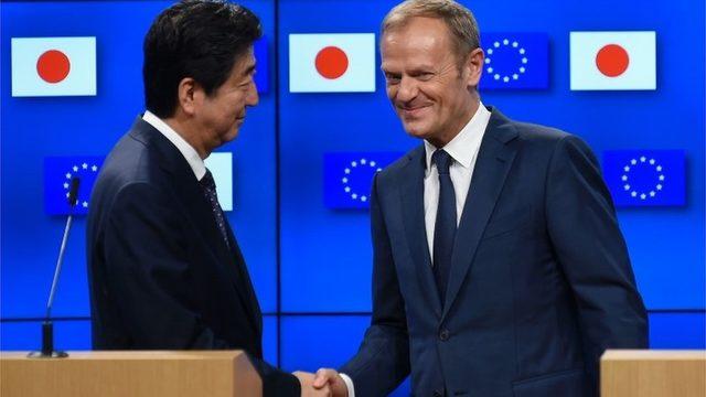 Avrupa Konseyi Başkanı Donald Tusk ve Japonya Başbakanı Şinzo Abe, 6 Temmuz'da Brüksel'de görüşmüş ve ticaret anlaşması konusunda uzlaşıya vardıklarını açıklamışlardı.