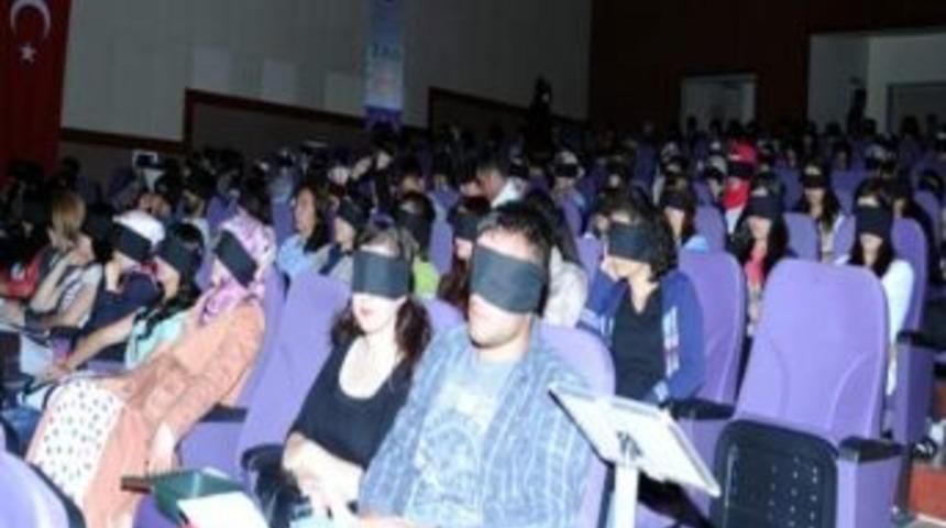 Ahi Evran &Uuml;niversitesinde G&ouml;rme Engellilere Sesli Betimleme Y&ouml;ntemi İle Film G&ouml;sterimi Sunuldu