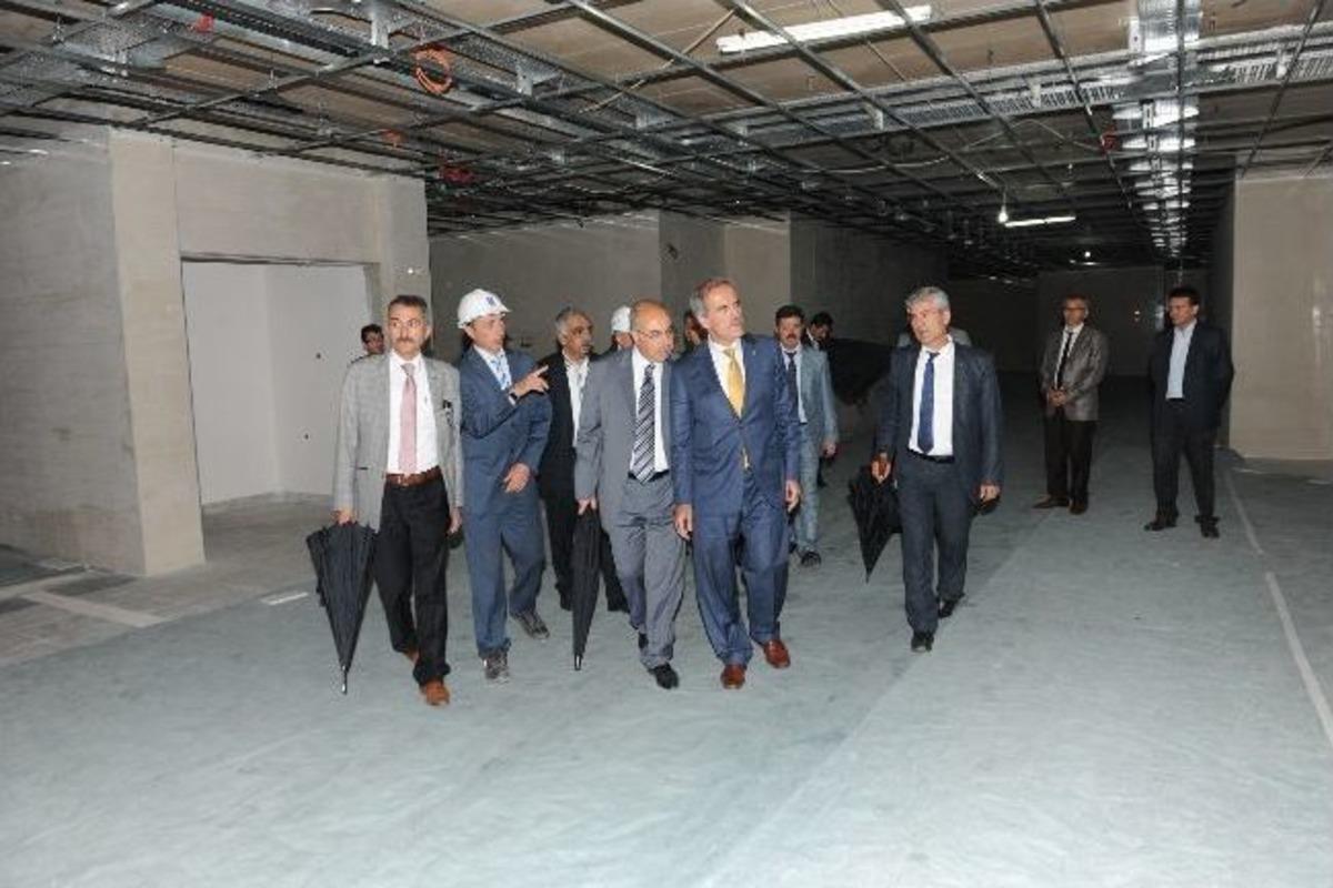 Raylar Şehrin Doğusuyla Buluşmaya Başladı