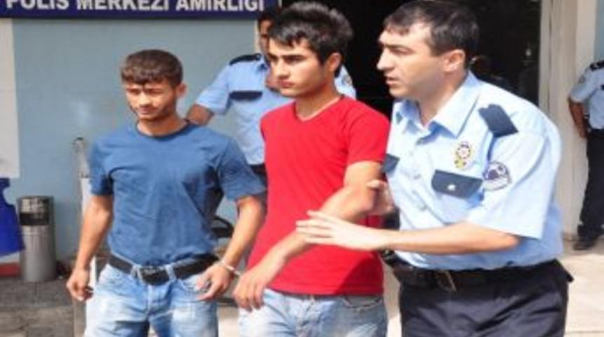 Motosiklet Hırsızları Polisin Dikkati Sayesinde Yakalandı