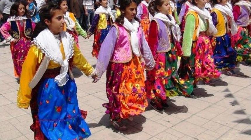 Van&rsquo;da 19 Mayıs Kutlamaları Başladı