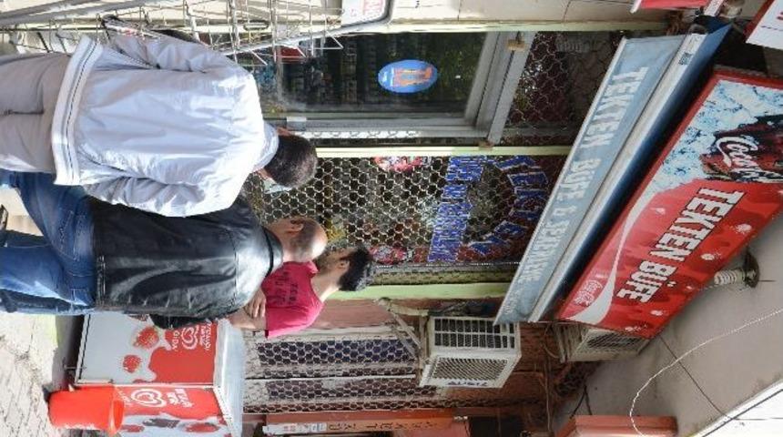 İşyerinden 20 Bin Tl Değerinde Sigara &Ccedil;aldılar