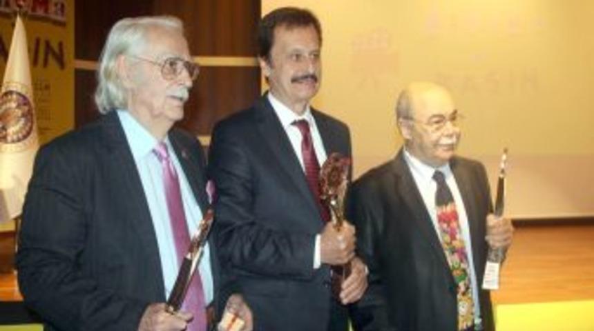 &Ccedil;ağlar: Barış S&uuml;recinde Yaşanan Hik&acirc;yeler Filmlere Yansıtılmalı