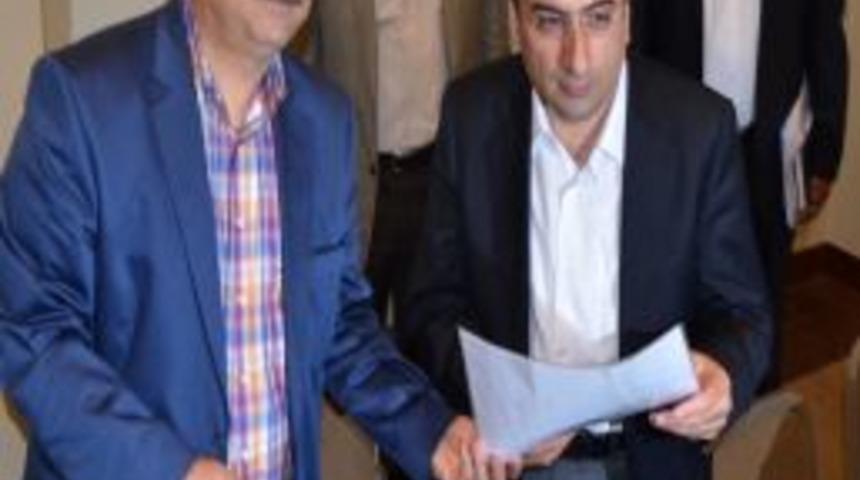 CHP, Akil İnsanlara &Ccedil;&ouml;z&uuml;m Raporunu Sundu