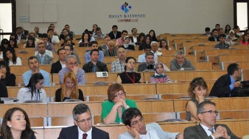 Hk&uuml;&rsquo;de Sağlık Hukuku Sempozyumu Yapıldı