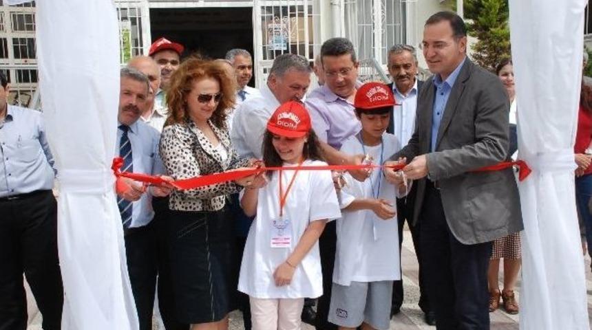 T&uuml;bitak Bilim Fuarı Pilot Okul Se&ccedil;ilen Didim Atat&uuml;rk Ortaokulunda A&ccedil;ıldı