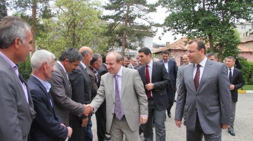 Erzurum Valisi Sebahattin &Ouml;zt&uuml;rk İl&ccedil;elere Veda Ediyor