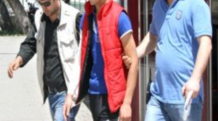 Karacabey'i Korkutan Hırsız Yakayı Ele Verdi