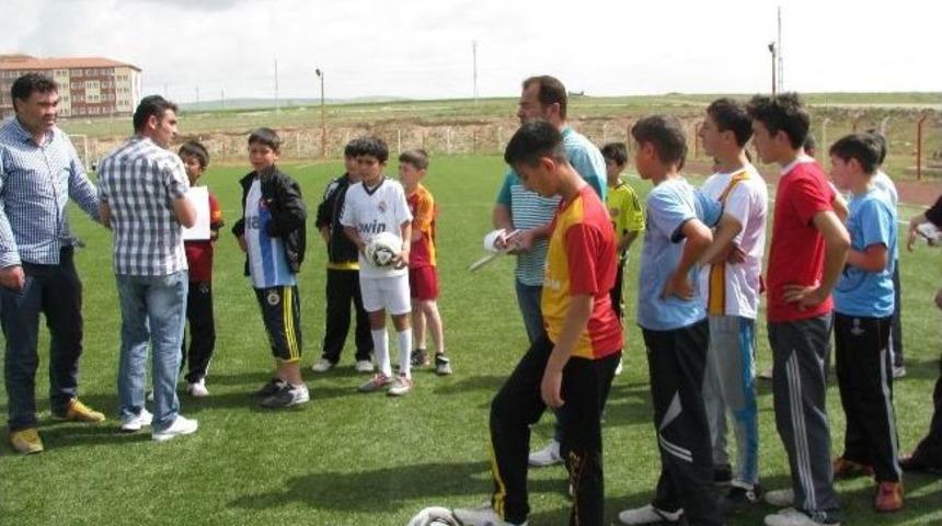Sorgun Belediyespor Futbol Okulu Antrenmanlara Başladı