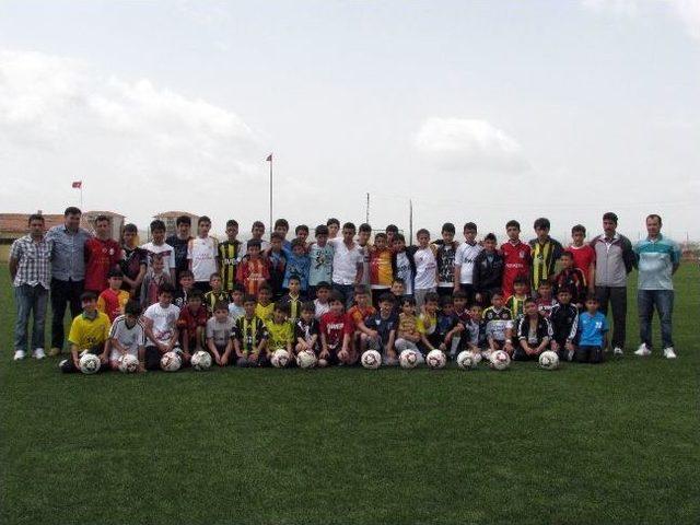 Sorgun Belediyespor Futbol Okulu Antrenmanlara Başladı 2