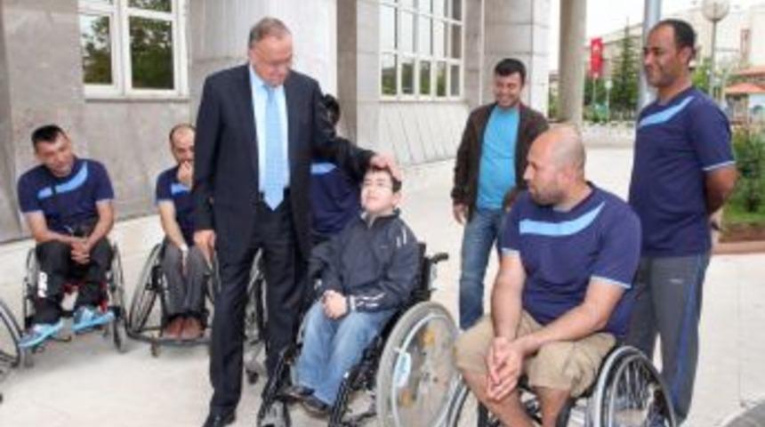 Engelli Basket&ccedil;iler Kamp I&ccedil;in Mardin&rsquo;e Gidiyor