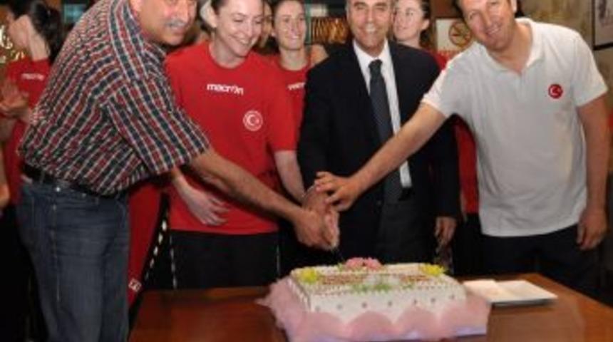 Bayan Hentbol Milli Takımı&rsquo;nda Hedef D&uuml;nya Şampiyonası