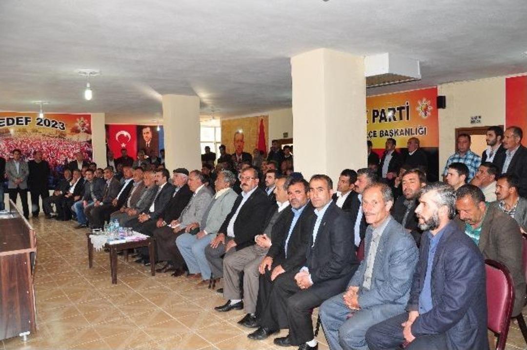 Ak Parti Bitlis Millet Vekili Vedat Demir&ouml;z Hizan&rsquo;da Esnafları Ziyaret Etti