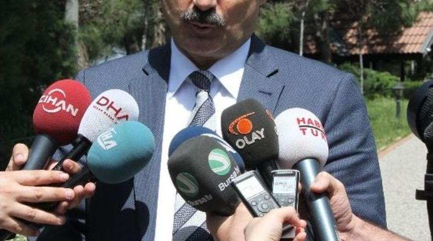 &Ccedil;elik: "suriye'deki Katliamlar Temennilerle Ge&ccedil;iştiriliyor"