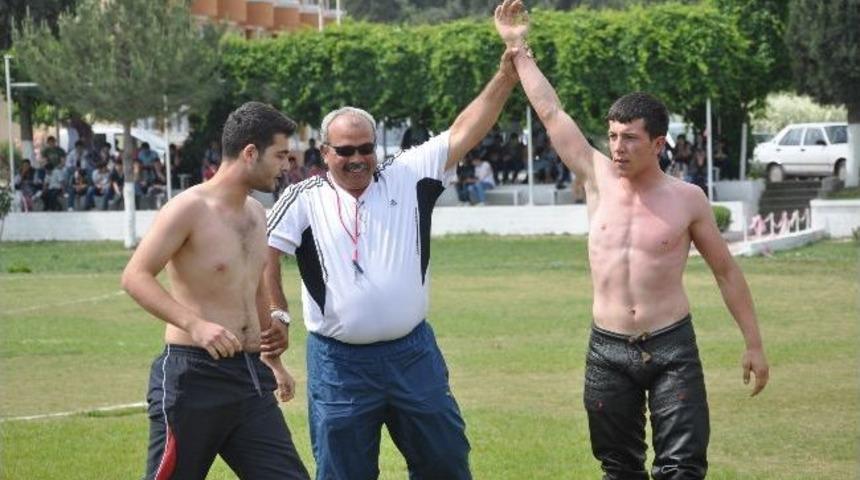 Gen&ccedil; Pehlivanlar Er Meydanına &Ccedil;ıktı