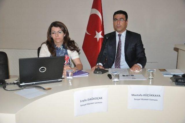 Soma da Koruyucu Aile Tanıtım Toplantısı Düzenlendi 1