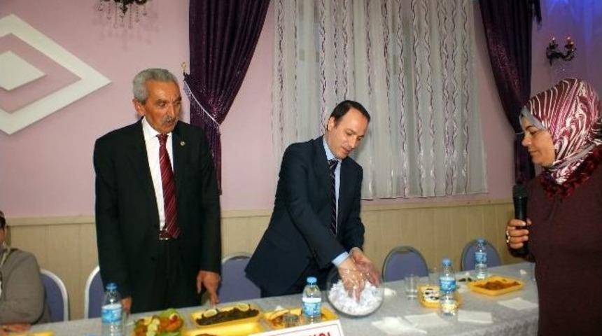 Koyulhisar&rsquo;da Anneler G&uuml;n&uuml; Programı D&uuml;zenlendi