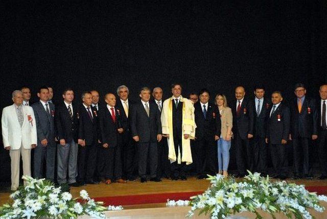 Cumhurbaşkanı Gül'den Melikgazi'ye 'hayırsever Belediye' Ödülü