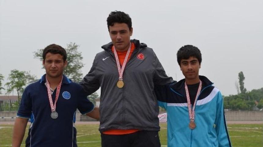 Meskispor Atletizmde T&uuml;rkiye Şampiyonu Oldu