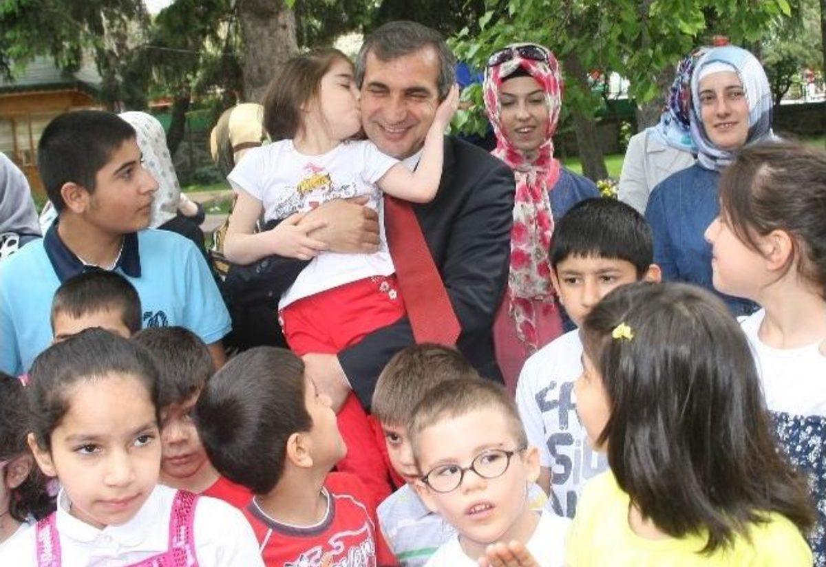 bayrampasa cocuk evleri cocuklari yozgat valisi abdulkadir yazici nin misafiri oldu yozgat haberleri