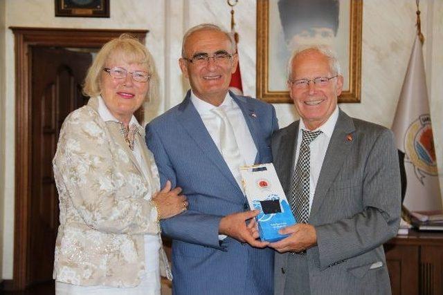 Başkan Yılmaz, Kardeş Şehirleri Makamında Ağırladı 1