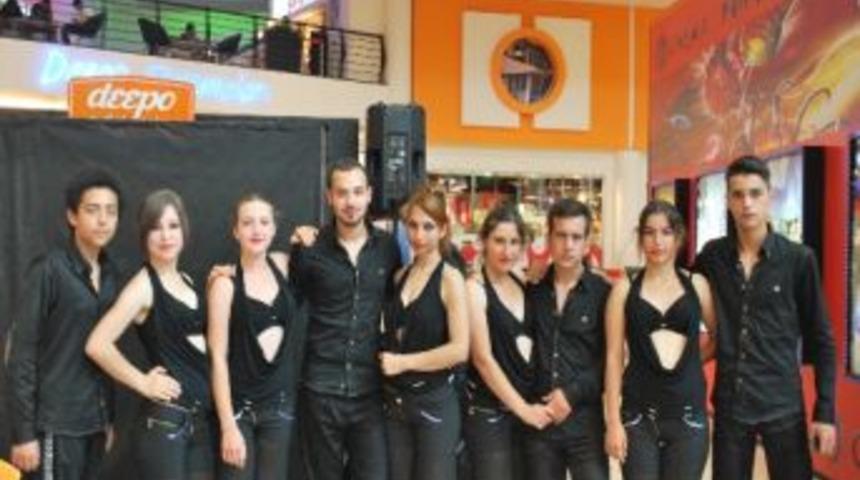 Deepo Outlet&rsquo;te Gen&ccedil;lik Bayramı Kutlamaları
