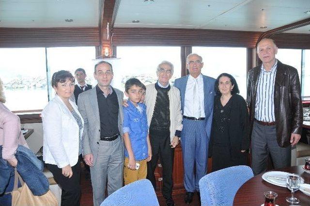 Başkan Yılmaz, Belde Belediye Başkanlarıyla Bir Araya Geldi 3