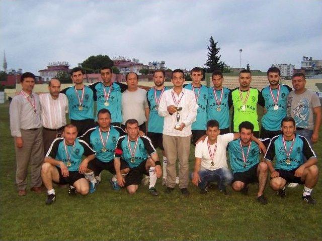 Osmaniye&rsquo;de D&uuml;zenlenen Mahalleler Ve K&ouml;yler Arası Futbol Turnuvası Sona Erdi 1