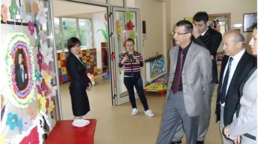 Ella Anaokulunda Miniklerin Sergi Heyecanı