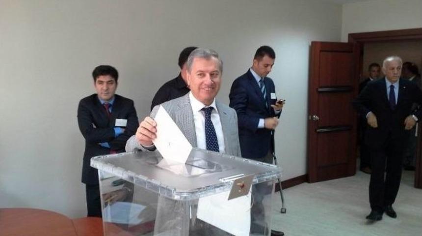 Ato Başkanlığı&rsquo;nı Atilla Menevşe 1 Oy Farkla Kazandı