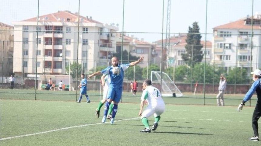 Eski Fenerbah&ccedil;eli Yalova Olgunlar Liginde