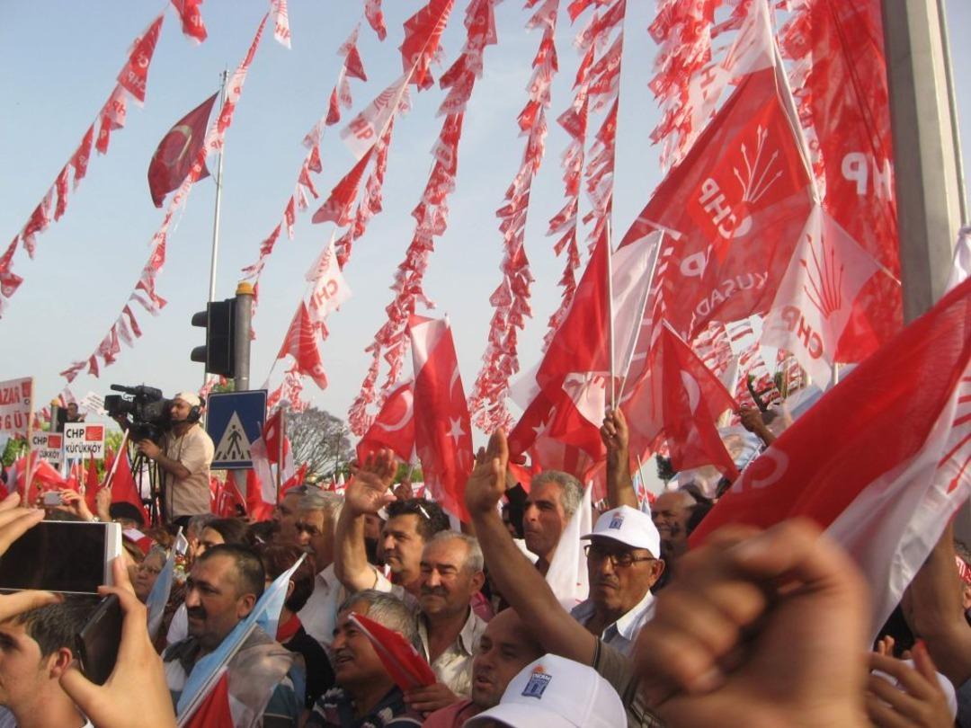 Kılı&ccedil;daroğlu'ndan Başbakan Erdoğan'a Diktat&ouml;rl&uuml;k Su&ccedil;laması
