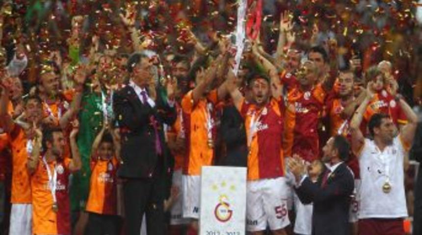Şampiyon Galatasaray, Kupasını Aldı