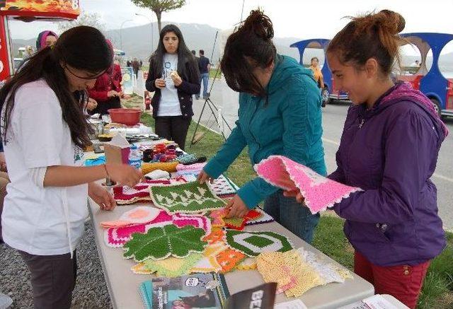 Sokak Hayvanları İ&ccedil;in Kermes D&uuml;zenlediler 2