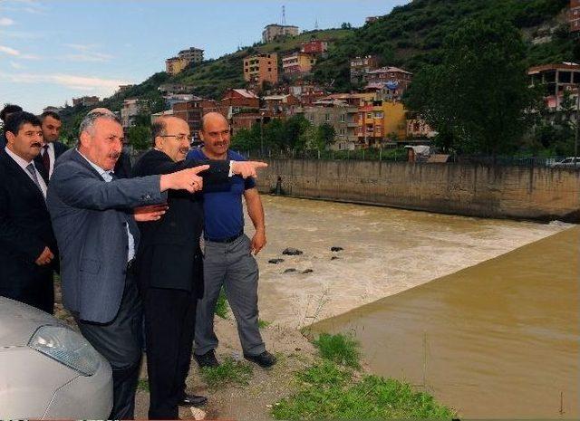 Başkan Gümrükçüoğlu'ndan Esnaf Ziyareti