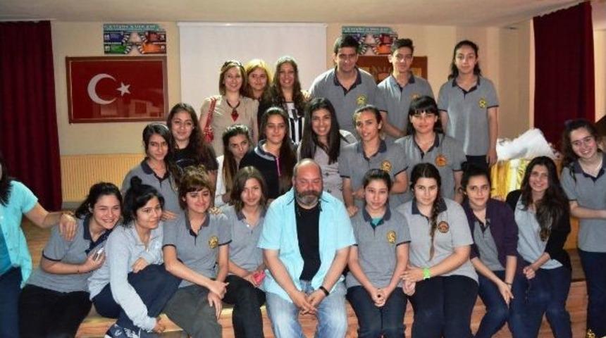 Ali D&uuml;şenkalkar, Gen&ccedil; İletişimcilerle Buluştu