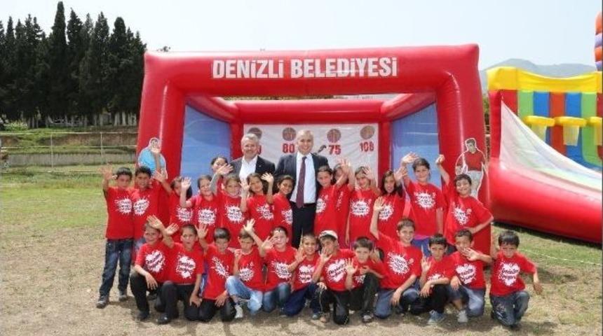 Babadağ İl&ccedil;esindeki &Ccedil;ocuklar G&ouml;n&uuml;llerince Eğlendi
