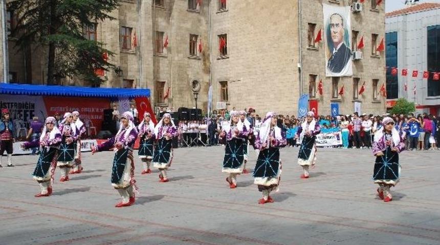 Isparta'da 19 Mayıs Gen&ccedil;lik Ve Spor Bayramı Kutlamaları